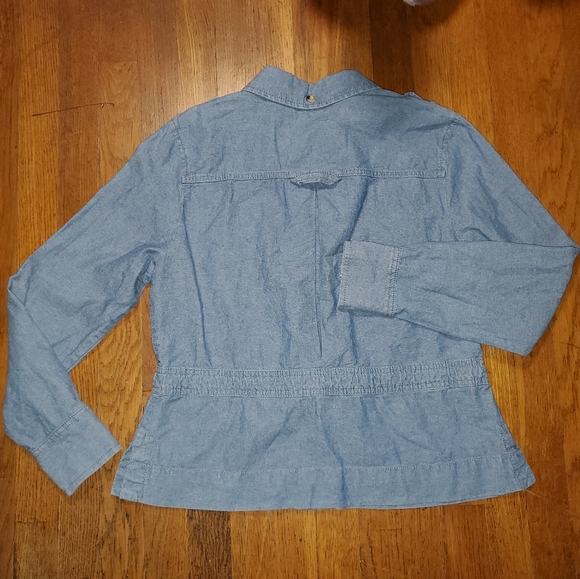 Sunset Rd Vineyard Charm Chambray Drawstring Waist Denim Shirt - Picture 3 of 12